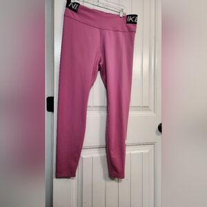 Women NIKE  Pink Leggings